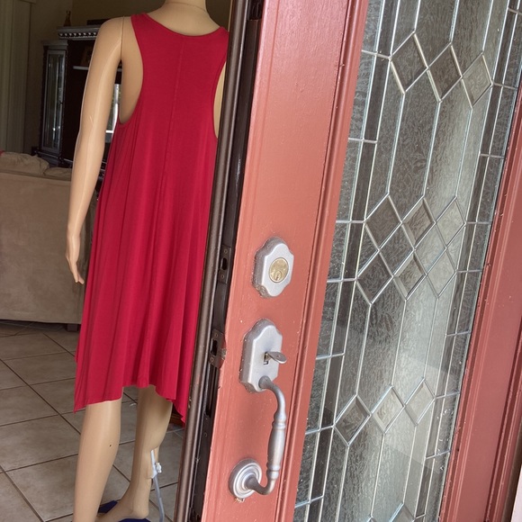 Vince Camuto Raspberry Color Sleeveless Handkerchief dress size  medium - Picture 6 of 9